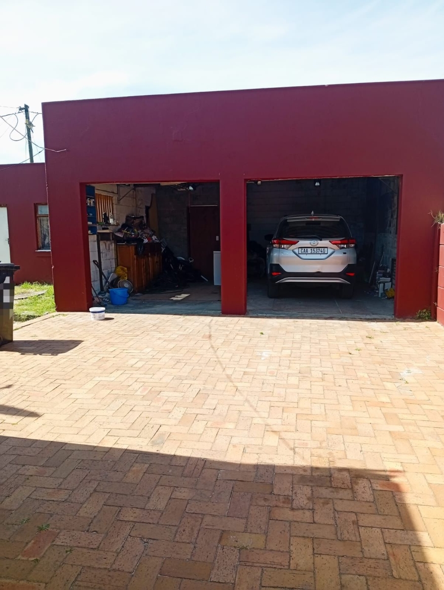 3 Bedroom Property for Sale in Mandalay Western Cape